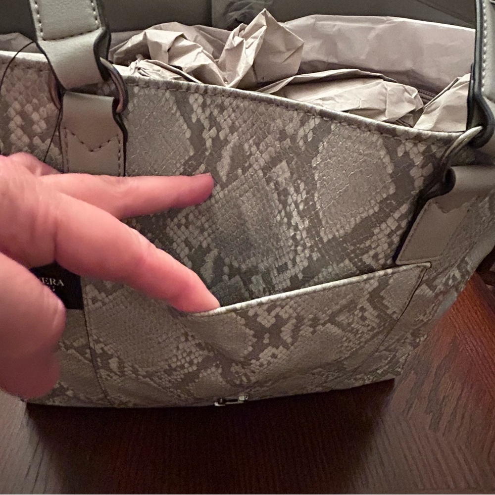 Simply Vera Vera Wang Lavey Raddix Tote Bag 🆕 - Picture 4 of 9